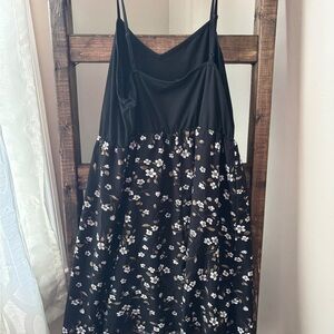 SHEIN Black Floral Midi Dress